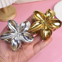 Simple Gold and Silver Flower Hair Clip for Women Retro Glossy Acrylic Hair Claw Fash alternate view