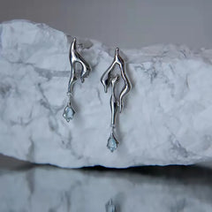 2025 New Cool Liquid Metal Geometric Irregular Zircon Earrings for Woman Man Asymmetrica detail view