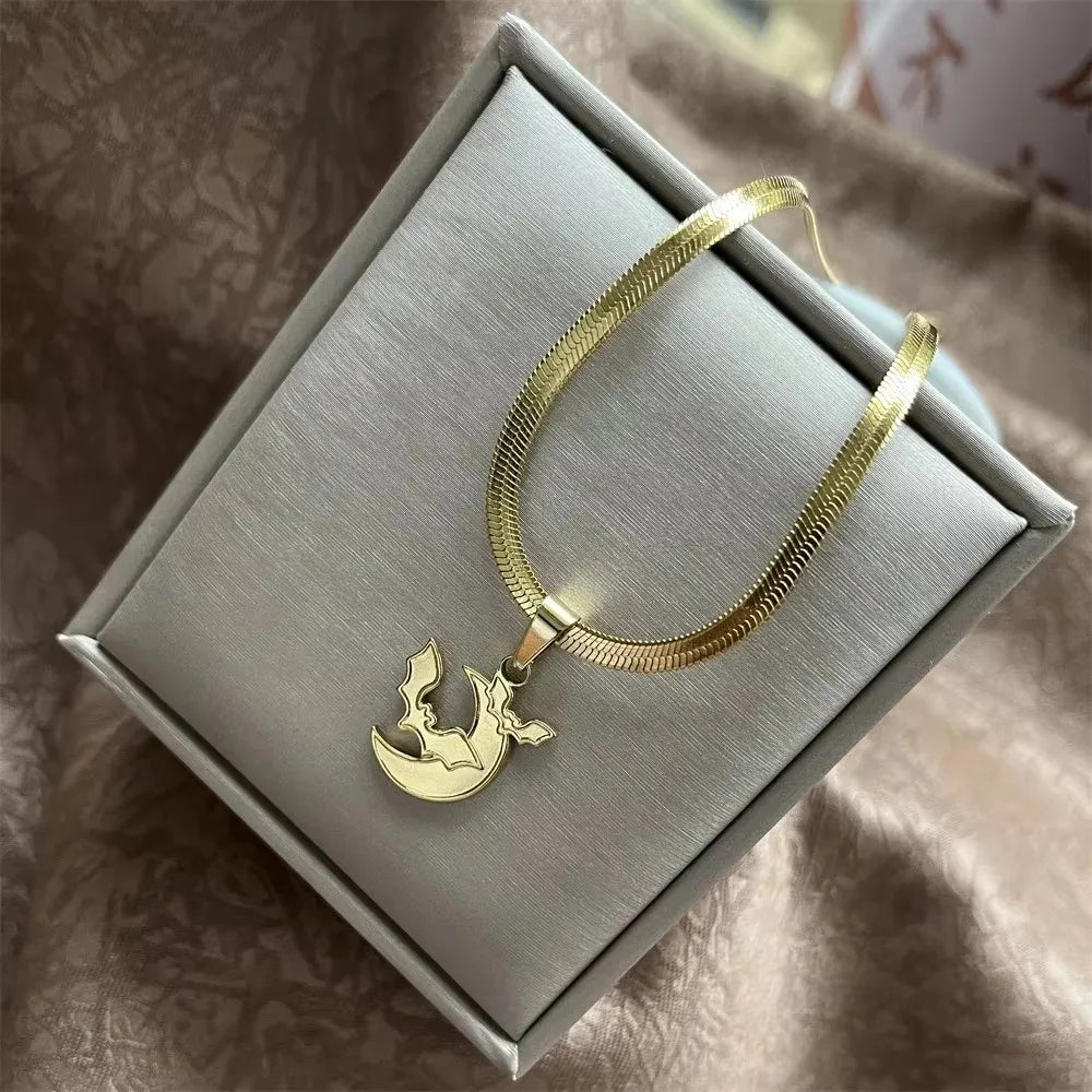 40cm+5 Exquisite stainless steel OX Moon Necklace Half Moon Blade Chain Necklaces Gold P detail view