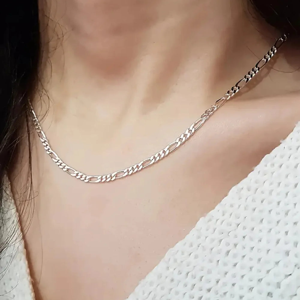 4mm 925 Sterling Silver Necklace Pressed flower Shining lifestyle view
