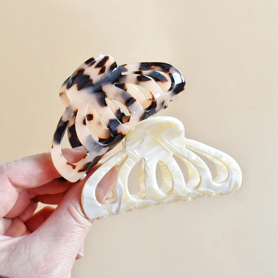 1PC Women's Acetate Hollow Claw Premium Hair Accessories Back Head Bun Shark Clip Non-Slip Hair Clip Holiday Gift Casual