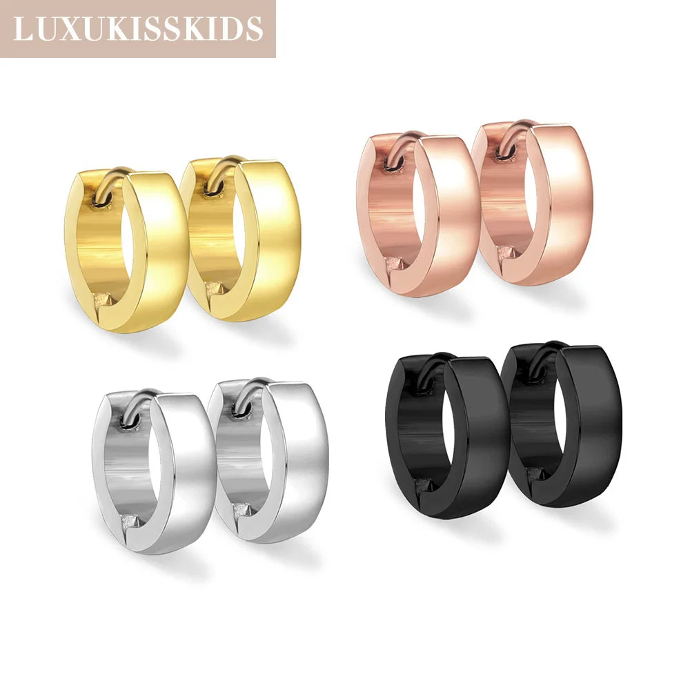 Solid Smooth Hoop Earrings Rosegold Black Stainless Steel Simple Round Ear Clips | Un alternate view