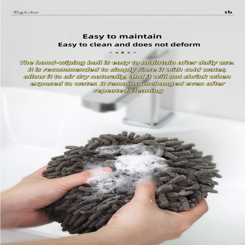 Tapestry-style wet wipes, kitchen and bathroom towel balls with hanging rings, quick- lifestyle view
