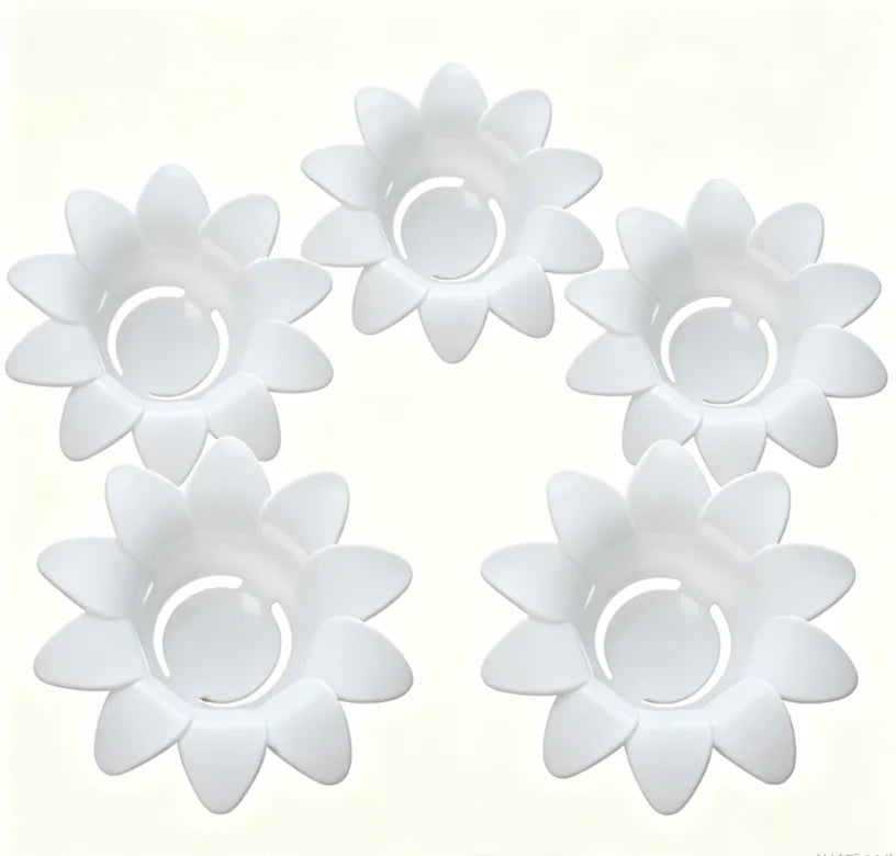 1pc/ Cute Flower Design Egg White Yolk Separator Kitchen Gadgets Baking Tools Egg Ext lifestyle view