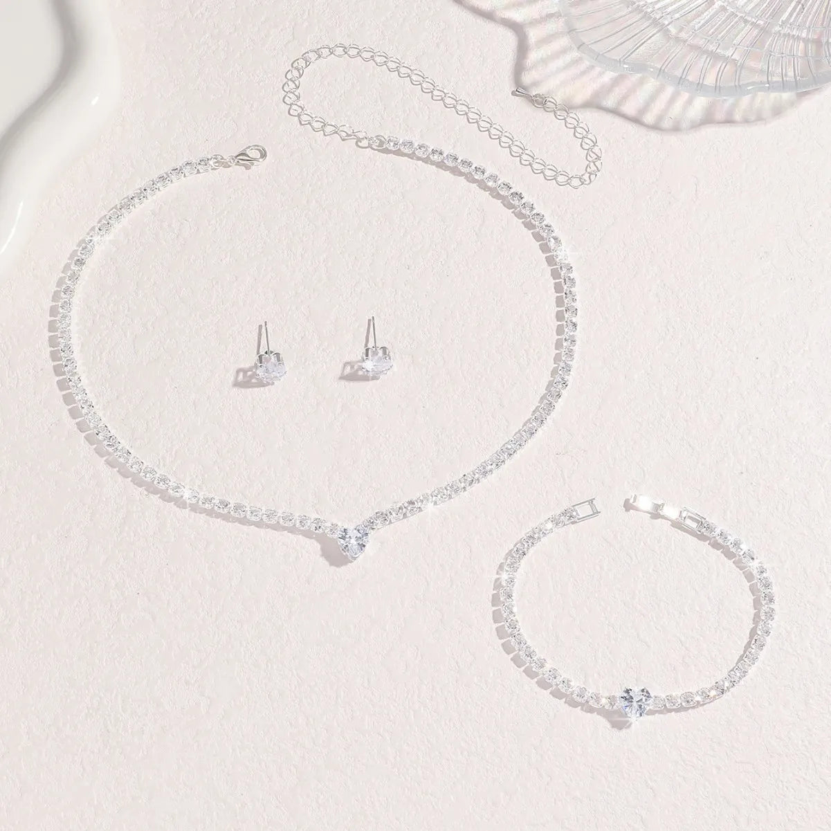 Ladies' Fashion, Heart-Shaped Crystal Zircon Earrings, Necklace Set, Bride'S Wedding Dre detail view