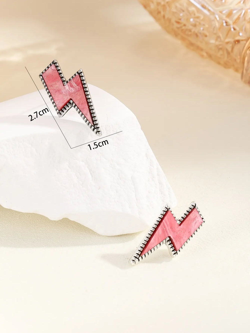 Fashionable women's two-color Lightning Earrings With Shiny Mirror Neon Acrylic Beach Je detail view