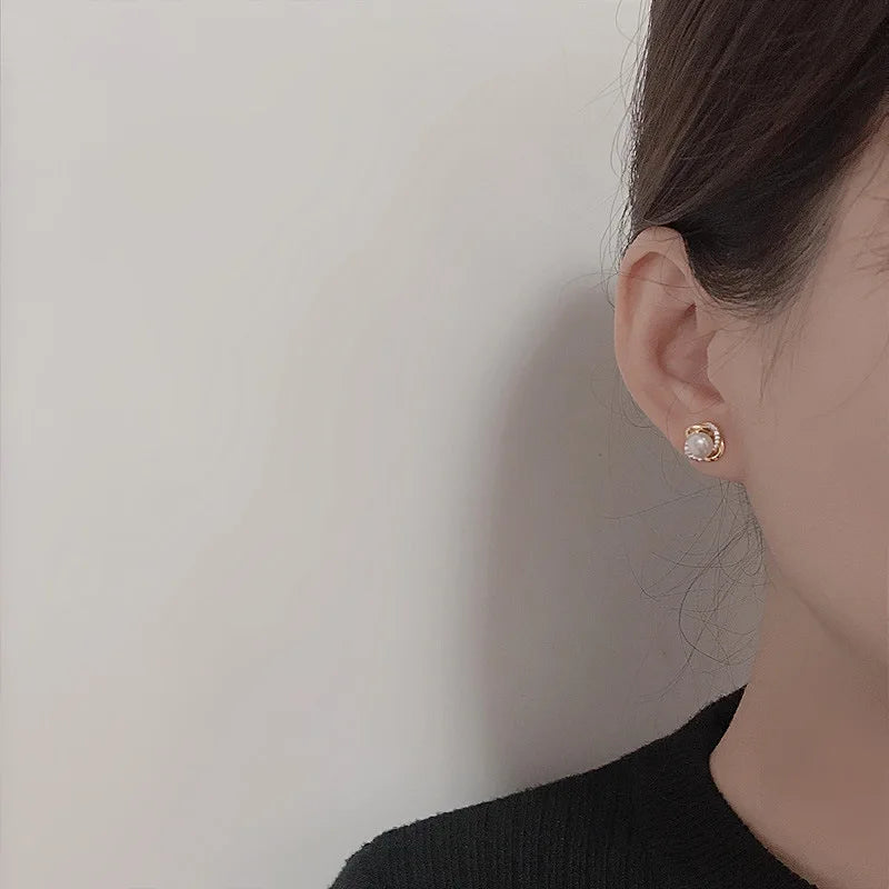Upscale 14k Gold Jewelry Real Gold Earrings Zircon Pearl Twist Luxury Stud Earrings fo close-up view