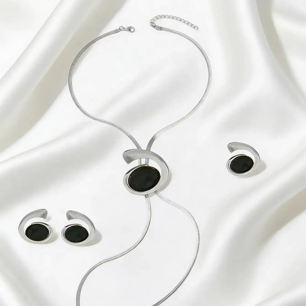 Elegant French Spiral Black Resin Stone /Imitation Baroque Pearl Jewelry Set Women additional angle