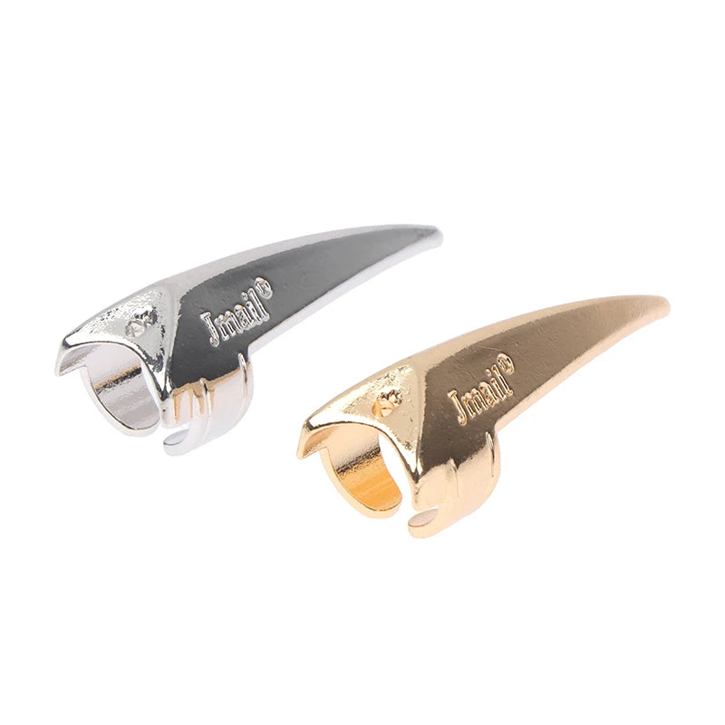 Metal Parting Finger Tip Ring Hair Sectioning Comb Hair Braiding Weaving Curling Hair lifestyle view