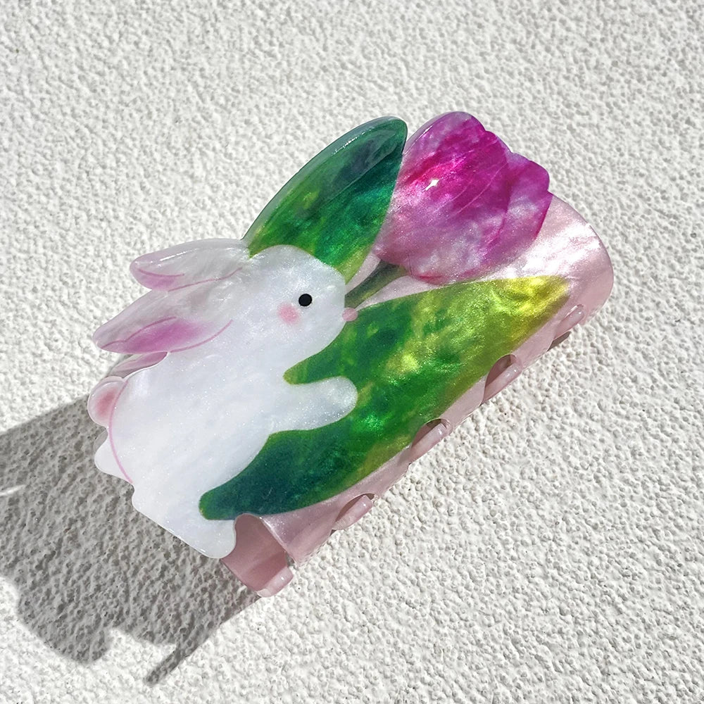 Sweet Acrylic Double Sided Flower Printed Hair Claw Clip For Women Oversize Geometric close-up view