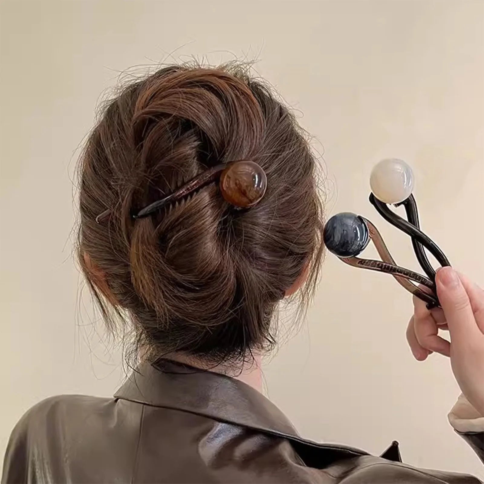 Pearls Hair Pins New Twist Hair Clip Plastic Acrylic Bead Imitation Pearl Hairpin Twisted Design Women Hair Accessories Gift