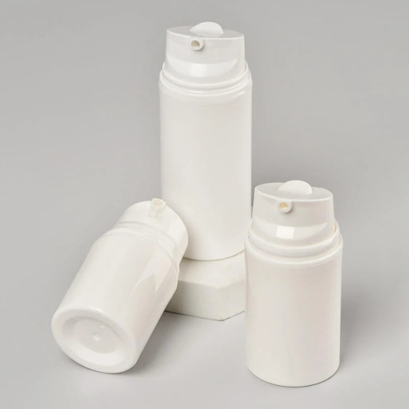 30-150ml Vacuum Pump Bottles Empty Refillable Makeup Cosmetics For Cream Gel Moisturiz close-up view