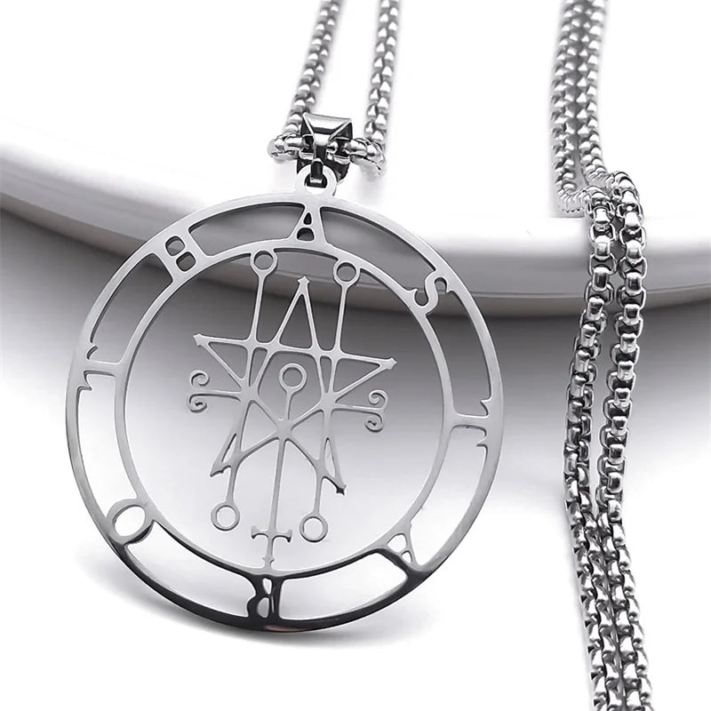 Astaroth Sigil Goetia Stainless Steel Necklace Solomon Demon Seal Satan Sigil sataniqu close-up view