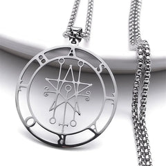 Astaroth Sigil Goetia Stainless Steel Necklace Solomon Demon Seal Satan Sigil sataniqu close-up view