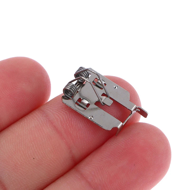 1Set Battery Holder For WII Game Remote Controller Joystick Joypad Nunchuck Hand Curved detail view