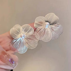 Punk Vintage Metal Petal Flower Stud Earrings Women Girls Trend 2025 Goth Geometric Pi close-up view