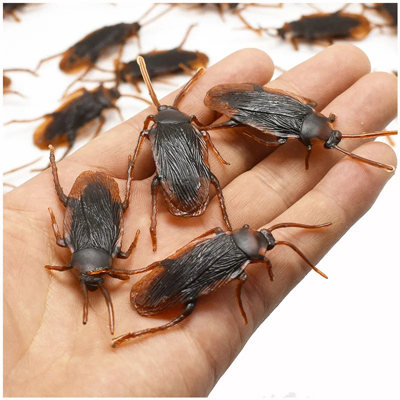 5-50Pcs Special Lifelike Model Simulation Fake Rubber Cock Cockroach Roach Bug Roaches Toy Prank Fun