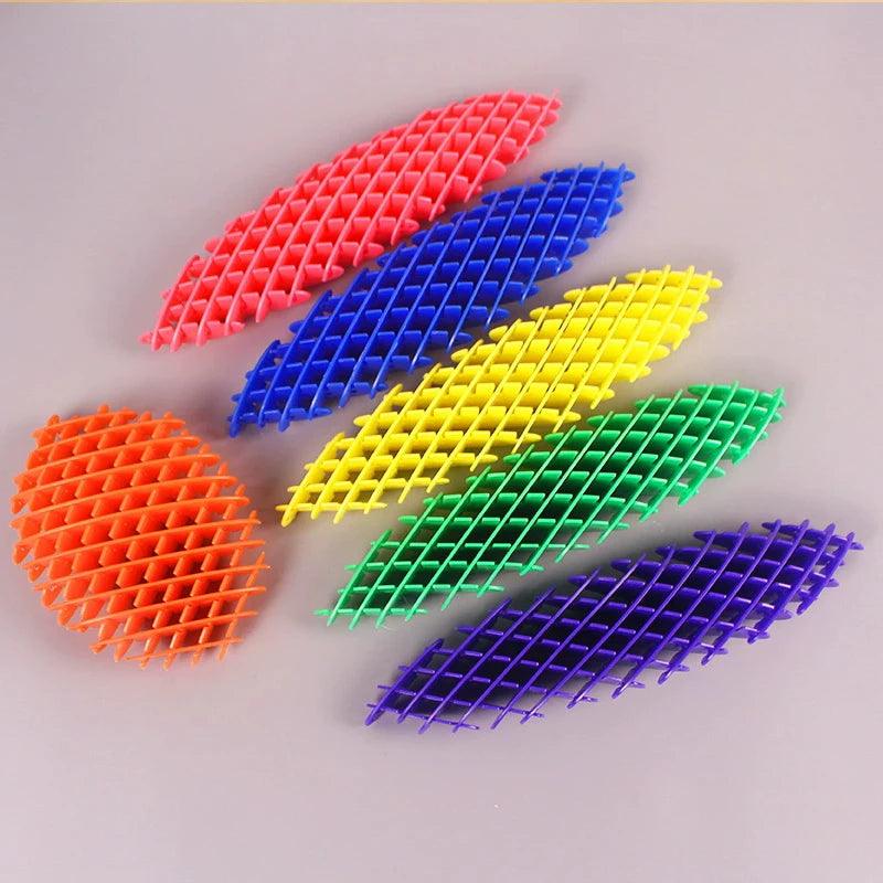 3D Telescopic Decompression Elastic Mesh Toys Stress Relief Small Worm Decompression Art detail view