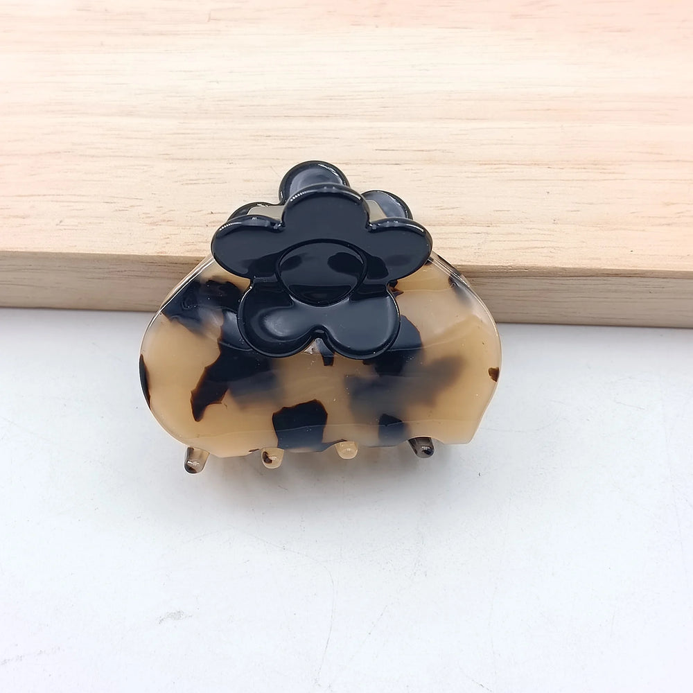 luxury Medium Acetate hair claw clip for women floral claw clip girl cute Leopard pri alternate view