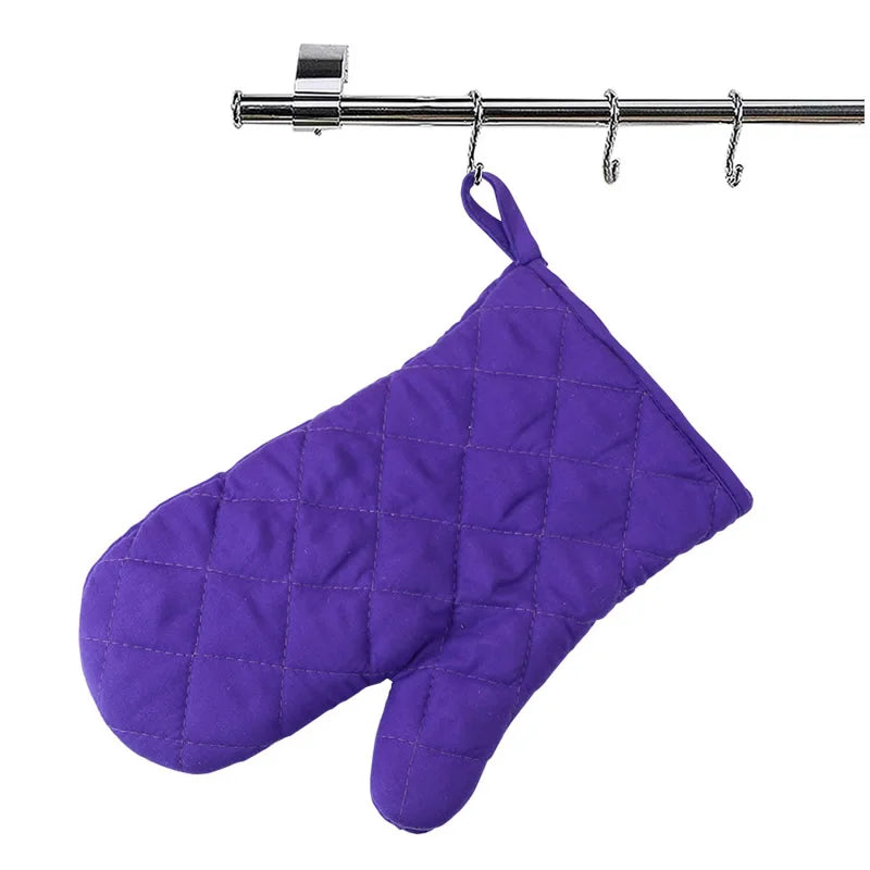 Non Slip Heat Proof Oven Glove | Polyester Cotton Microwave Protector for Baking an additional angle