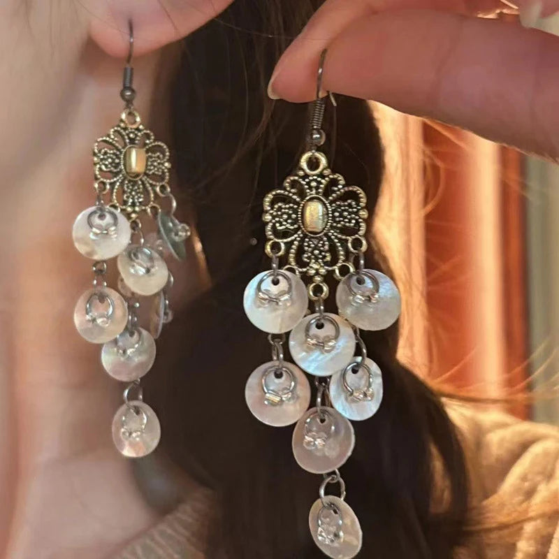 Cute Summer Flower Earrings Handmade Vacation Bohemian Earrings Exaggerated Beach Wome close-up view