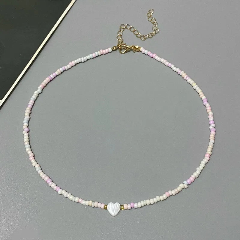 New Nature Shell Love Heart Choker Necklace for Girl Spring Summer Fashion Small Colo lifestyle view
