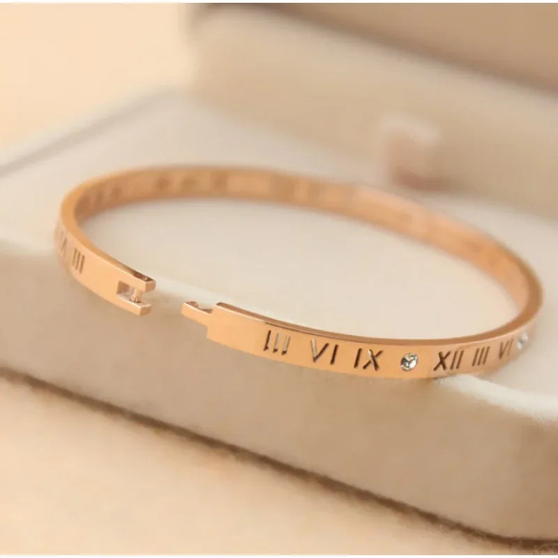 Roman Numerals Bracelet For Women Stainless Steel Jewelry Accessories Luxury Bracelet Wo detail view