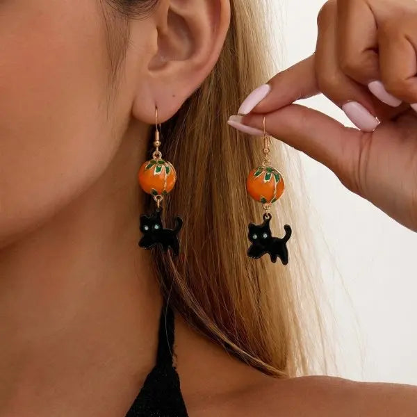 Funny Prank Flies Stud Earrings For Women Realistic Simulation Insect Small Fly Ear additional angle