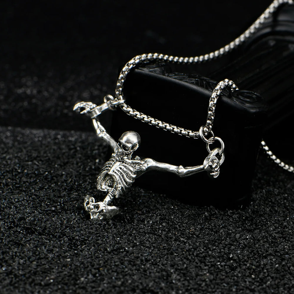 A Fashionable and Creative New Halloween Punk Style Skull Necklace Halloween Gift additional angle