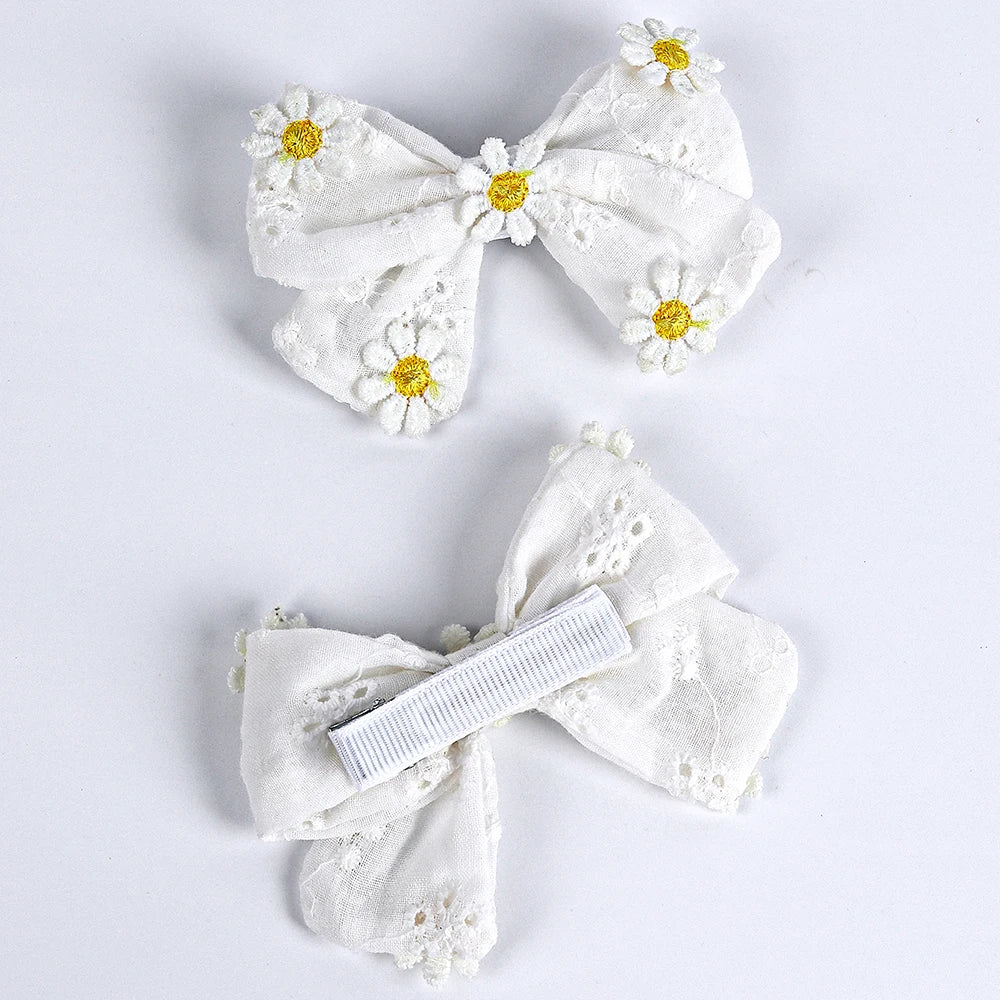 2 PC Daisy Hair Clips Girls White Bow Hair Clips Simple Flower Hair Accessories Hai additional angle