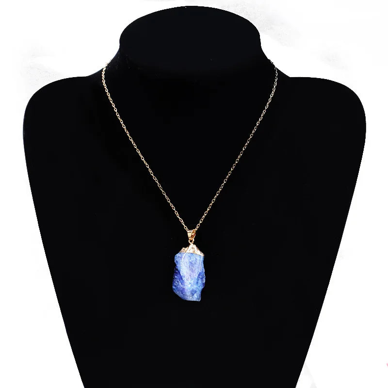 Irregular Amethyst Gemstone Necklace Healing Crystal Chakra Stone Women Birthday Gift close-up view