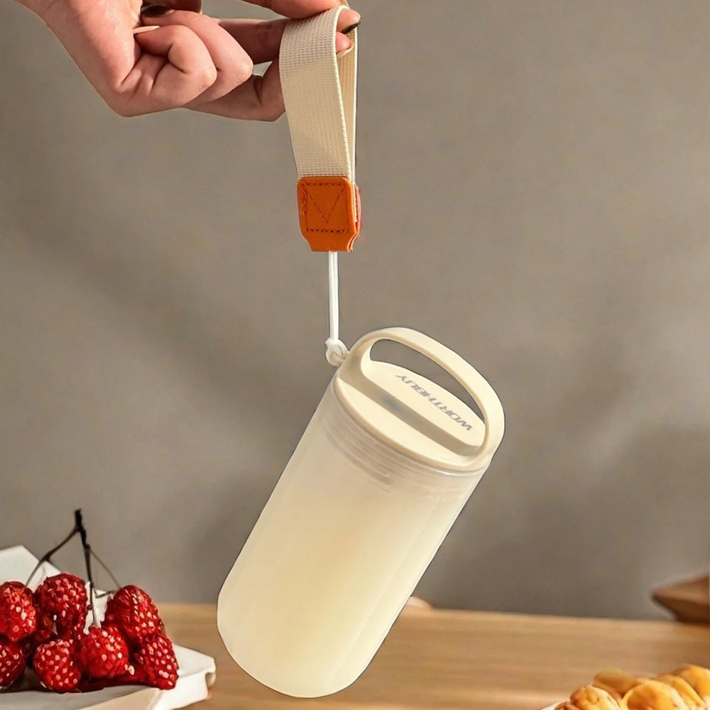 WORTHBUY Portable Plastic Water Bottle With Handle Leak-proof Heat-resistant Tumbler T close-up view