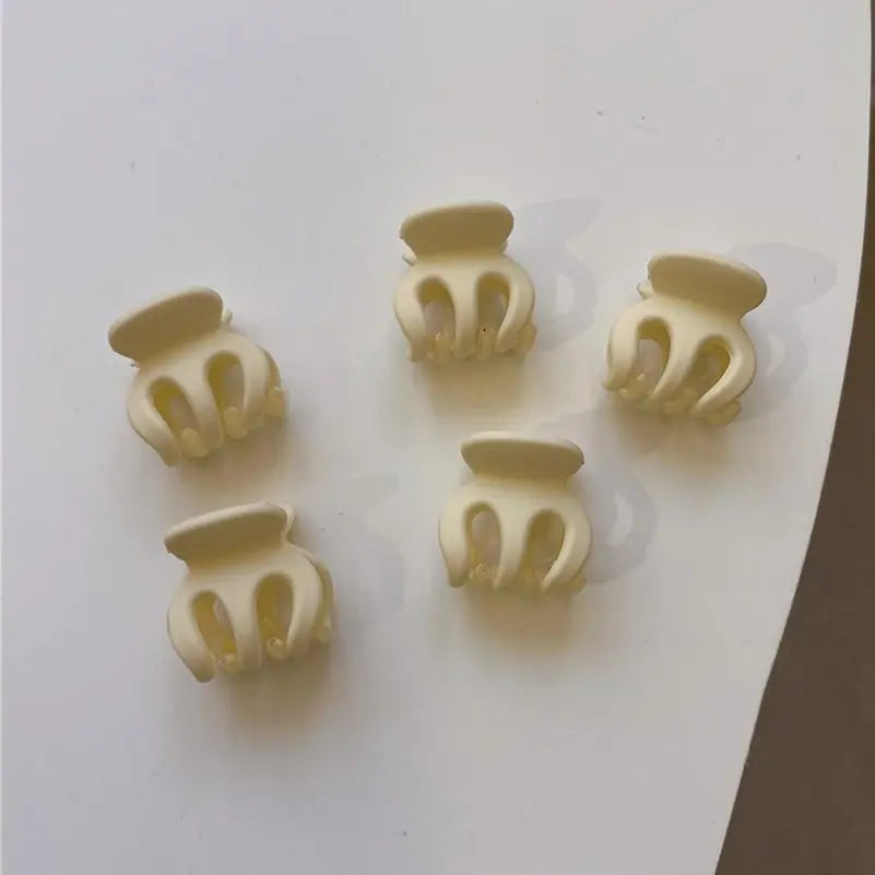 5/20Pcs Colorful Small Claw Clip Headdress Fashion Mini Hair Clips Girls Bangs Clip additional angle
