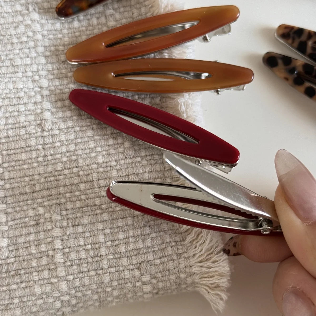 2pcs/set Acetate Hair Clips Hollowed Oval Geometric Barrettes Side Pins Hairpin Women Hair Accessories