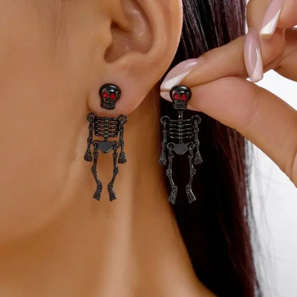Funny Prank Flies Stud Earrings For Women Realistic Simulation Insect Small Fly Earri alternate view