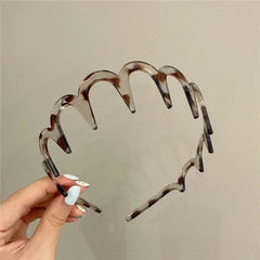 2 pieces of wavy hairbands for women, sweet new style, face wash, non-stuck, fluffy te close-up view