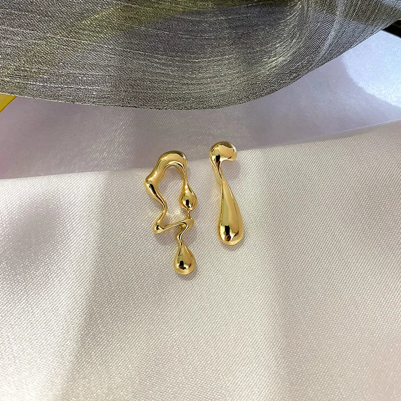 2025 New Cool Liquid Metal Geometric Irregular Zircon Earrings for Woman Man Asymme additional angle