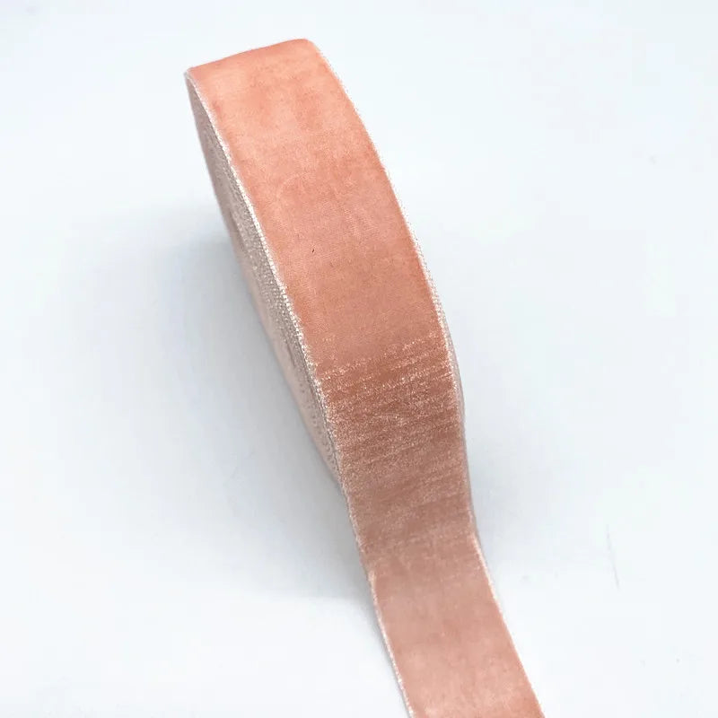 New 6-38mm Colour Single Face Line Velvet Ribbon for Bowknot Christmas Ribbon Party De close-up view