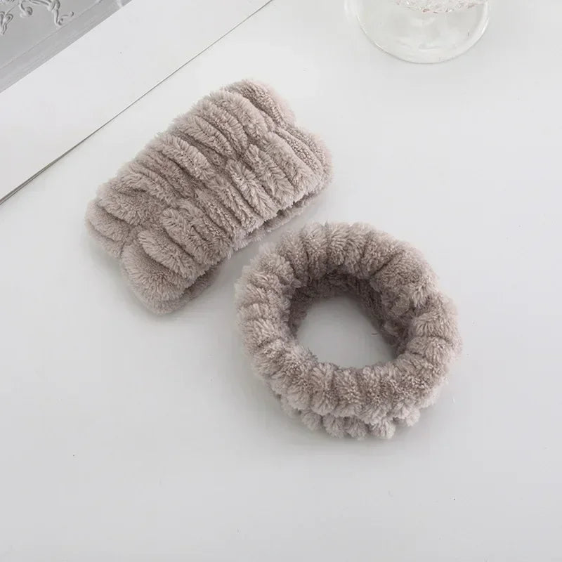 Soft Coral Fleece Headband Women Makeup Wash Face Spa Elastic Hair Band Fashion Female close-up view