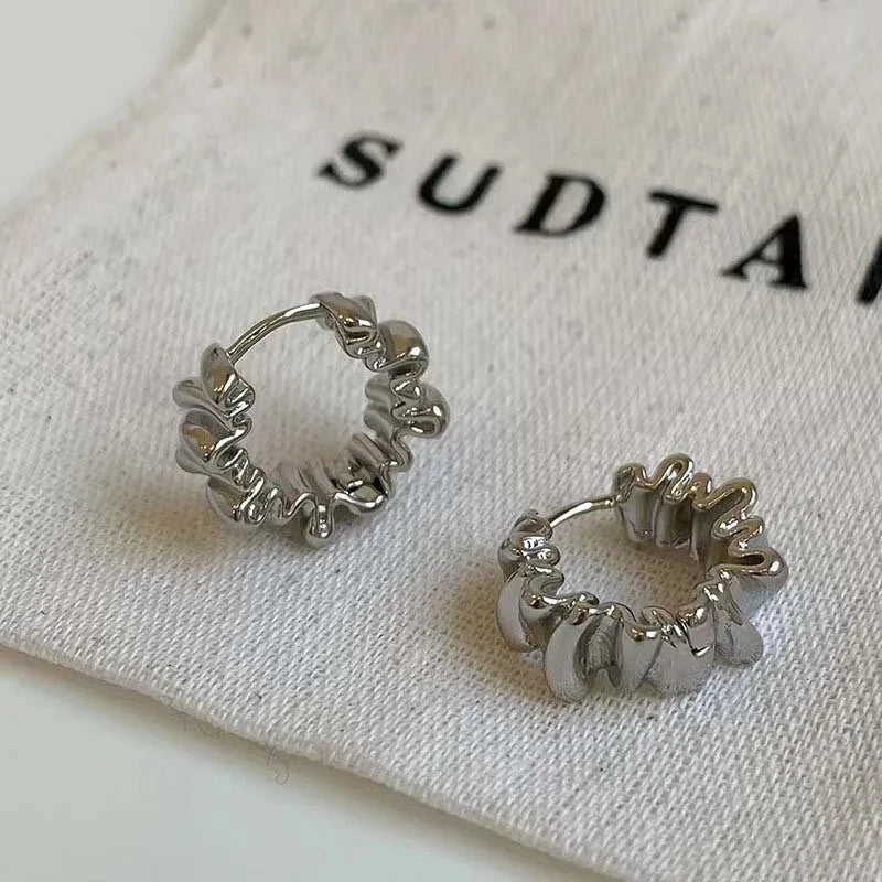 Vintage Metal Irregular Wavy Pleated Hoop Earrings | 2026 New Trendy Geometric Temp additional angle