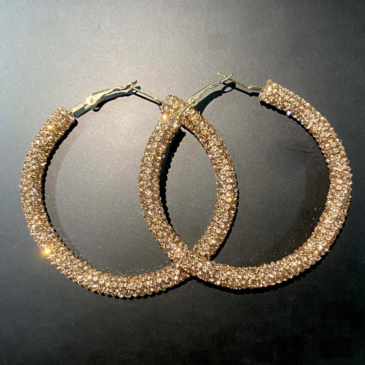 Y2K Blue Crystal Hoop Earrings Korean Fashion Charms Circular Ring Earrings for Women Pu detail view