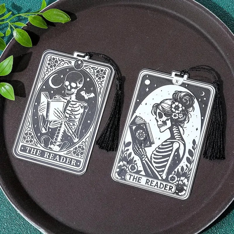 1pc Gothic-Style Acrylic Reading Bookmark, Suitable for Both Men and Women, Personalized Skull Readi