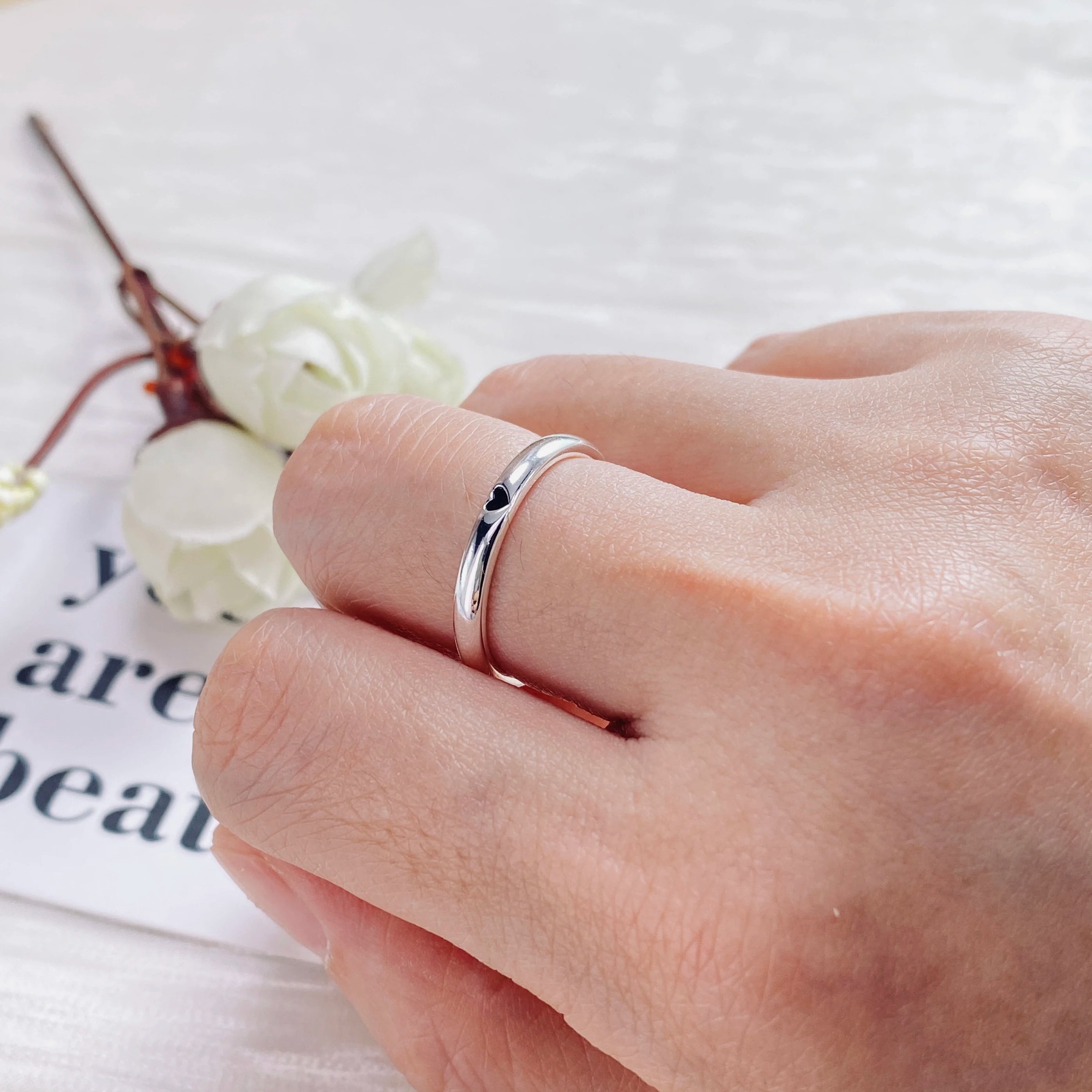PANJBJ 925 Sterling Silver Pearl Irregular Ring for Women Shell Overlapping Hollow Swe close-up view