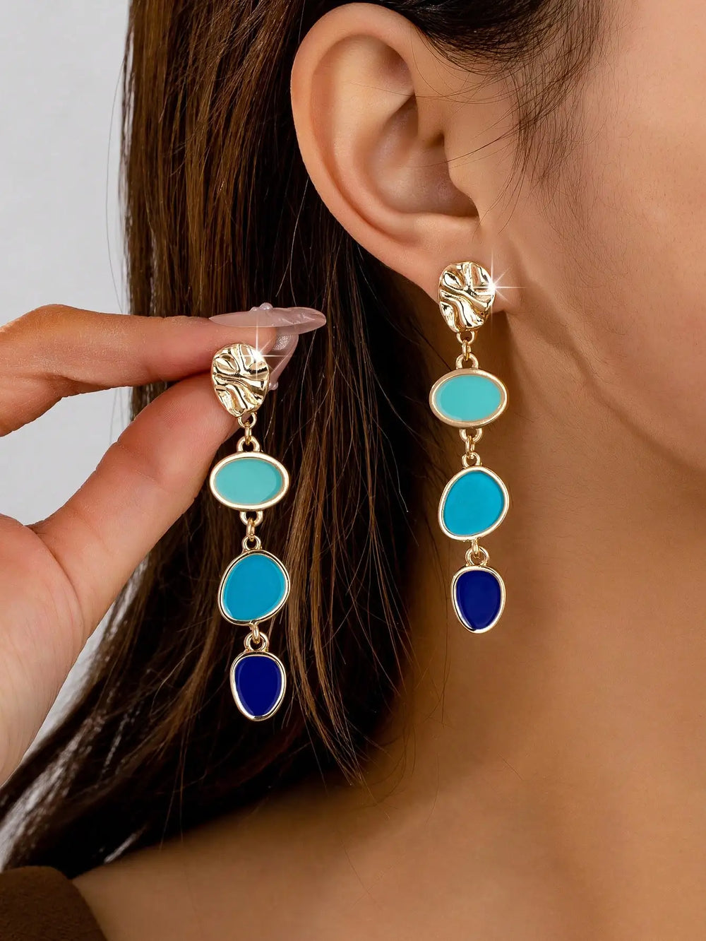 A Pair of Trendy, Casual, Fashionable, Oil-Drip Style, Elegant, Unique, Versatile Wom lifestyle view