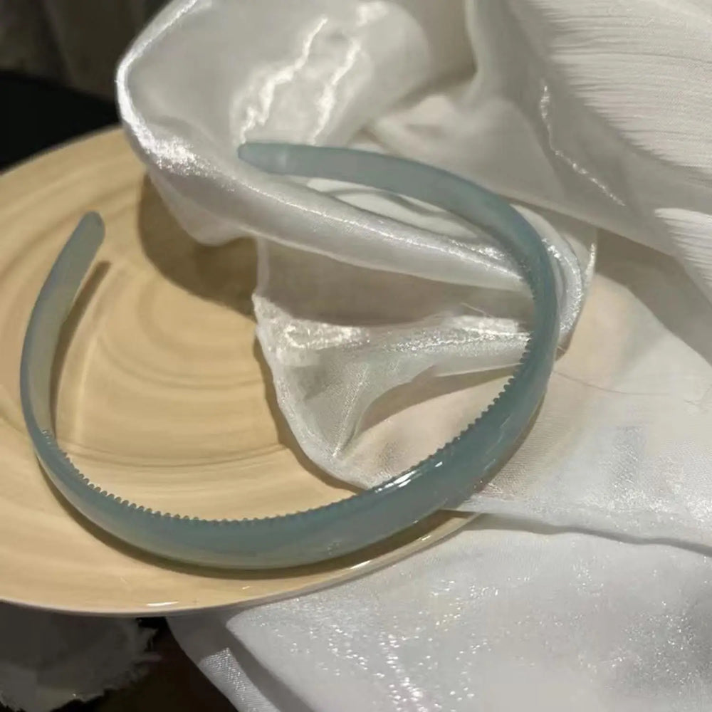 Plastic Translucent Hair Head Hoop Band Headband Women Hairband for girls Non-slip To lifestyle view