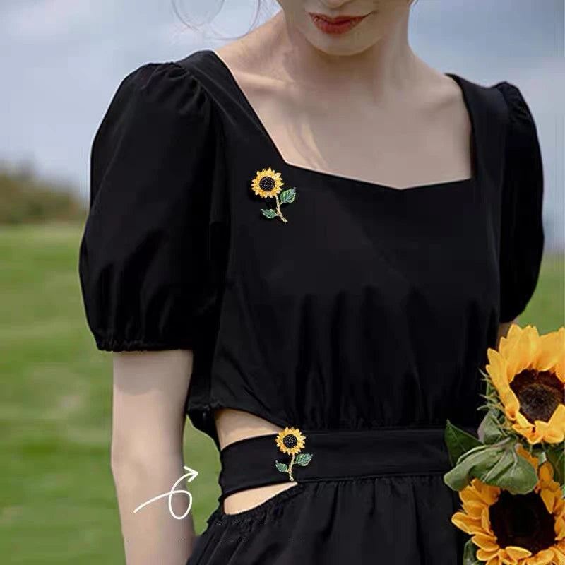 Shiny Rhinestone Sunflower Brooch Pin For Women Luxury Zircon Daisy Flower Collar Badge Elegant Floral Bouquet Corsage Jewelry