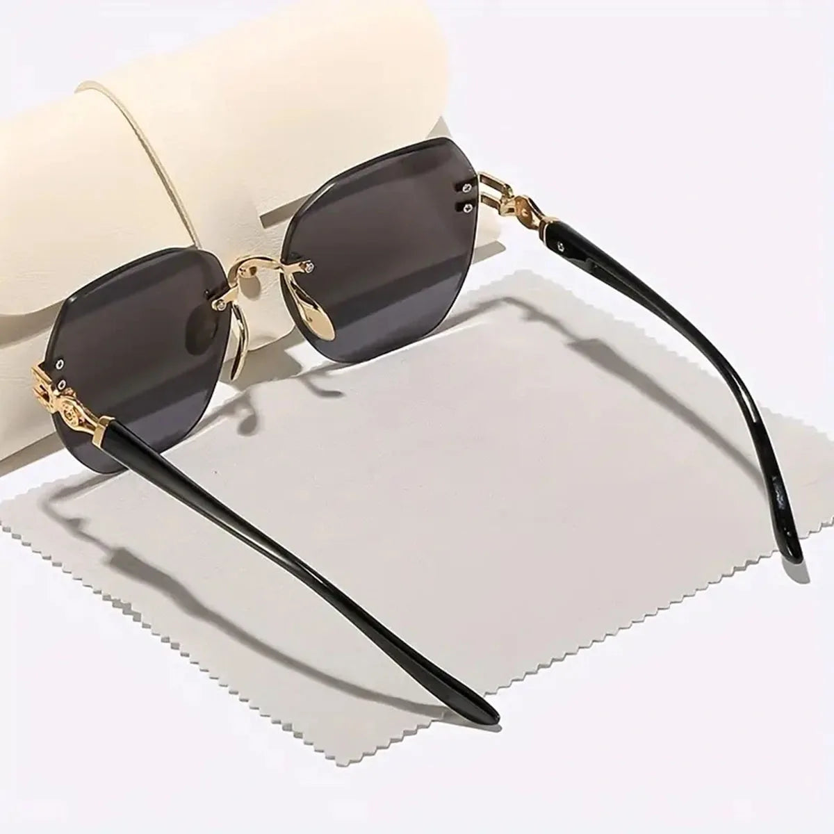 New Model Frameless Sunglasses - Best-selling Large Frame Trendy Street Photography Unframed Sunglasses