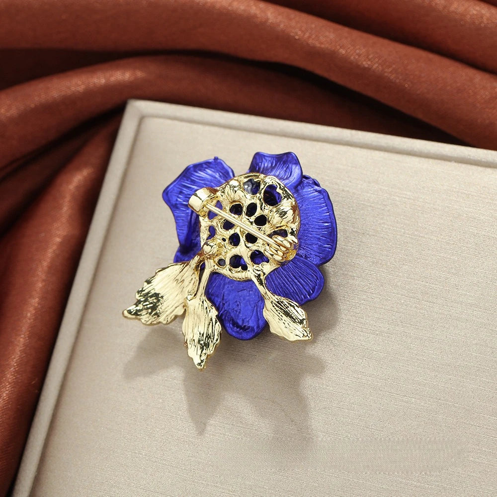 Beautiful Rose Flower Brooches Shiny Rhinestone Studded Gold Color Metal Pins Clothin lifestyle view