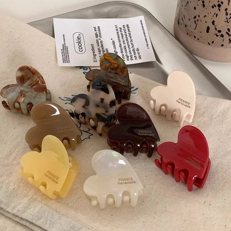 3.5cm Small Heart Shaped Hair Claw, Cute Acetate Mini Hair Crab Clips Fashion Hair Accessories for Women Girls Daily Use