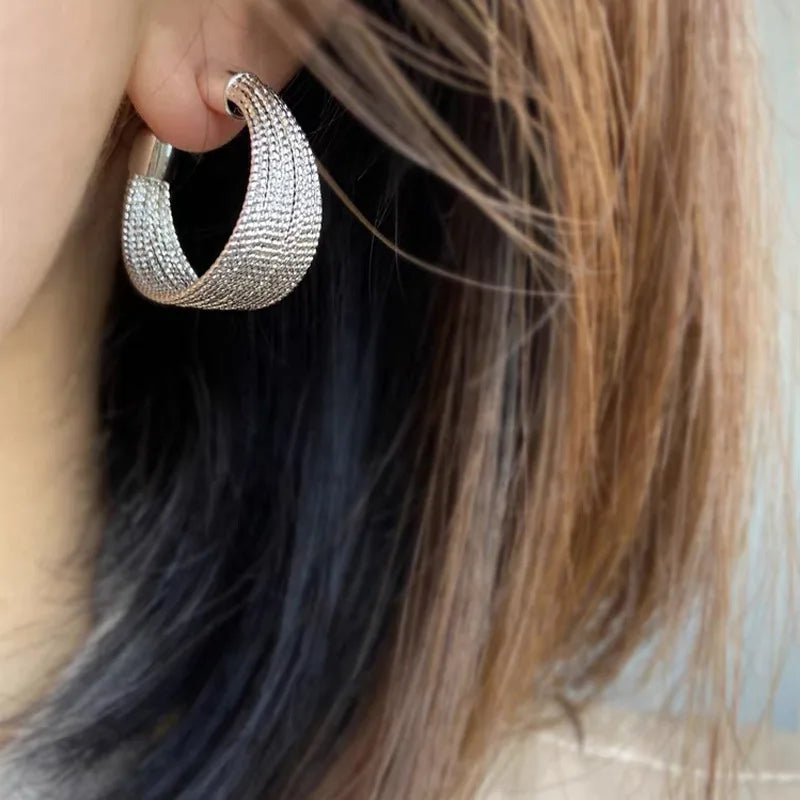 New Fashion Trend Unique Design Elegant Delicate Retro Exaggerated Multilayer Stud Ear close-up view
